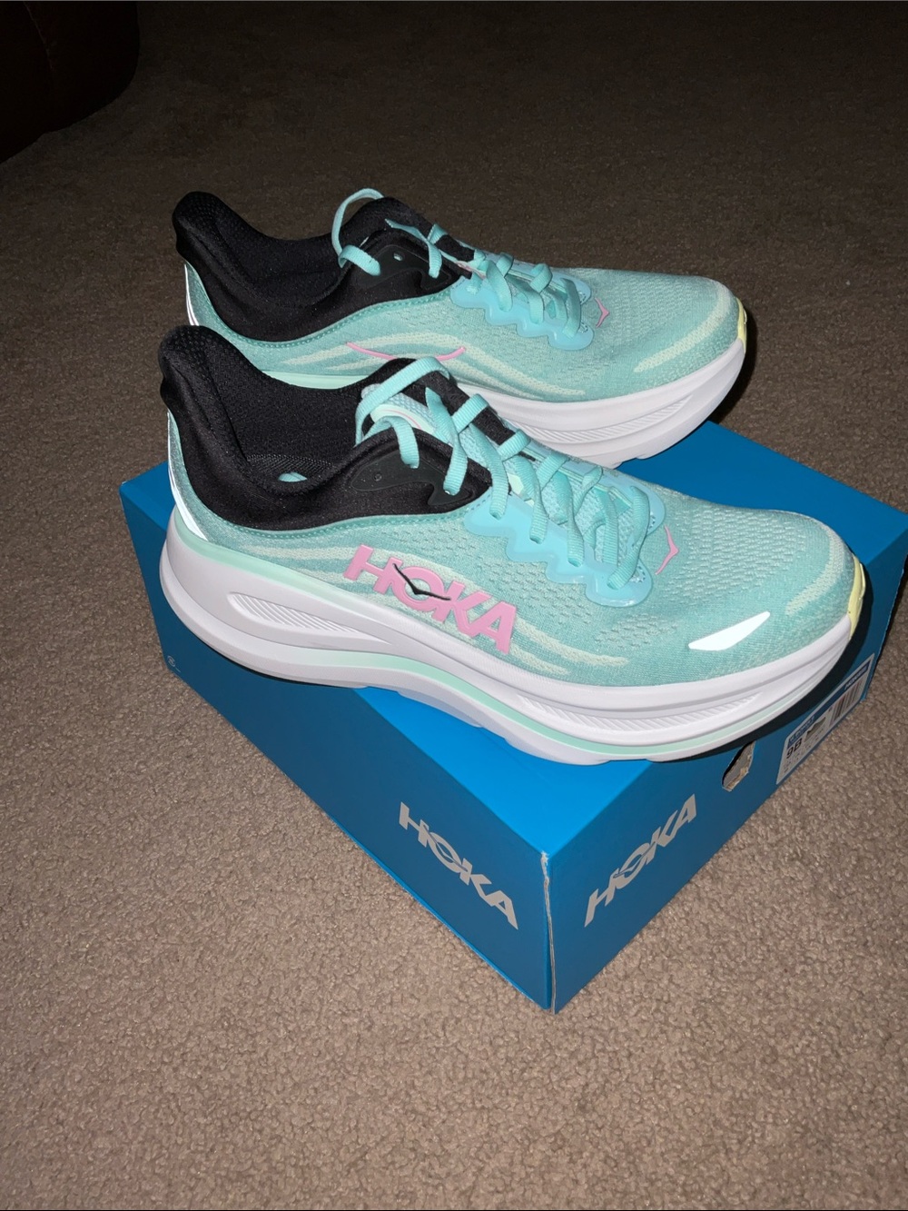 Women’s Hoka Bondi 9 size 9
